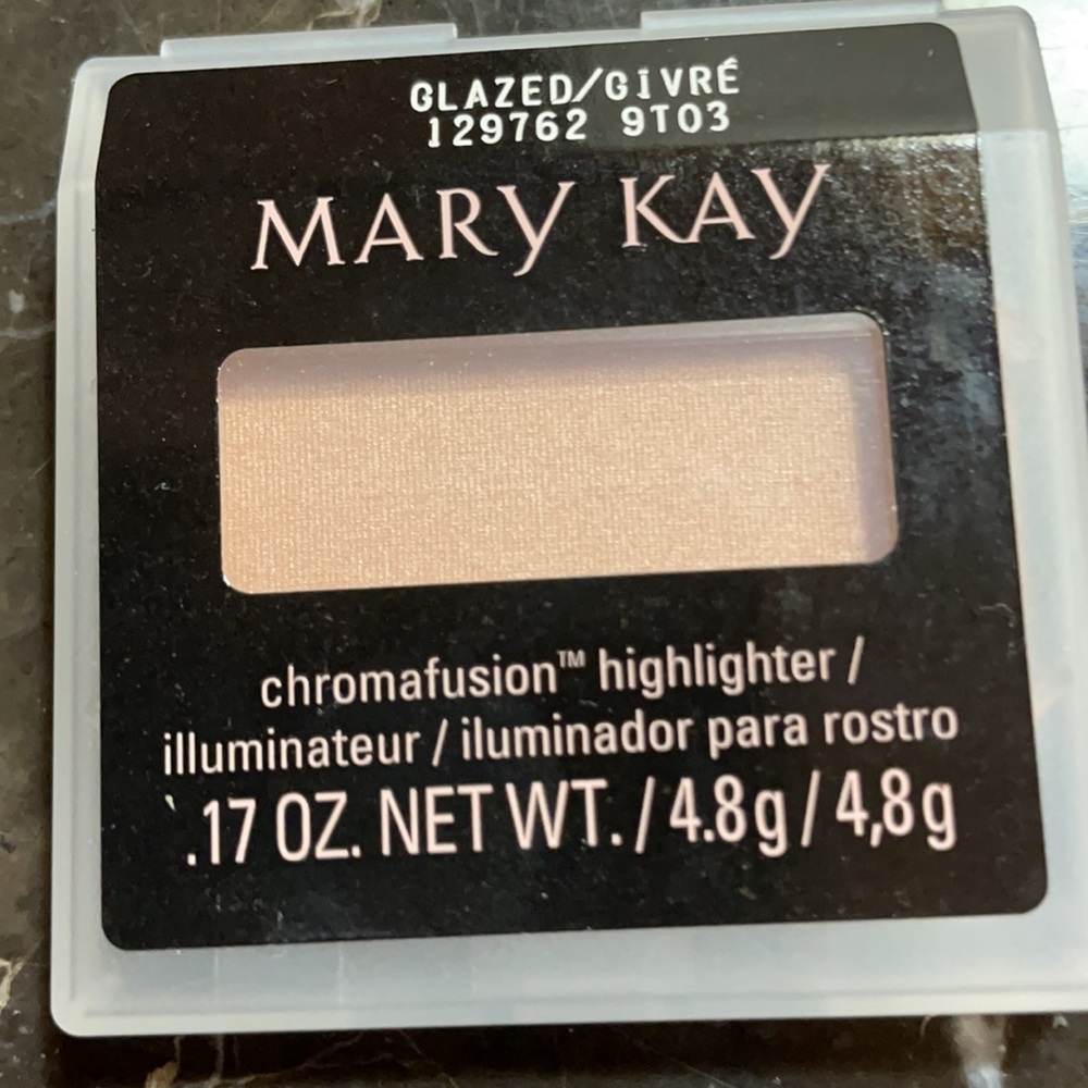 Mary Kay Chromafusion highlighter - Picture 2 of 6